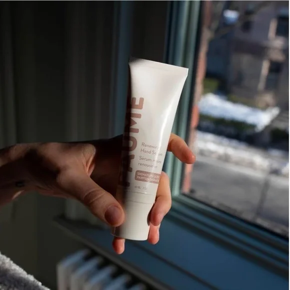 🌿 PAUME Renewing Hand Serum NEW - Picture 4 of 10